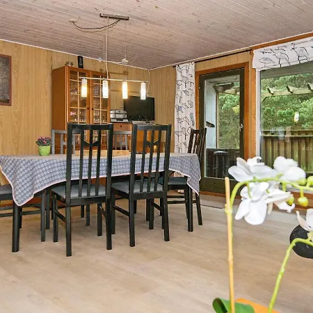 Holiday home 6 Person In R M *